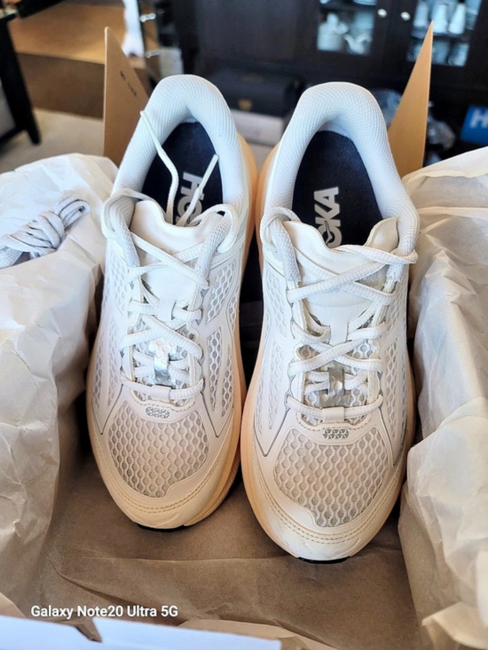 HOKA Clifton 9 Athletic Shoes White US 5.5 - Picture 2 of 10